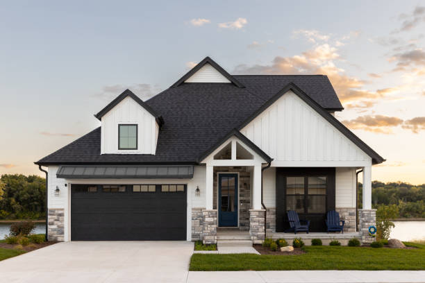 Best Roof Coating and Sealing  in Delavan, IL